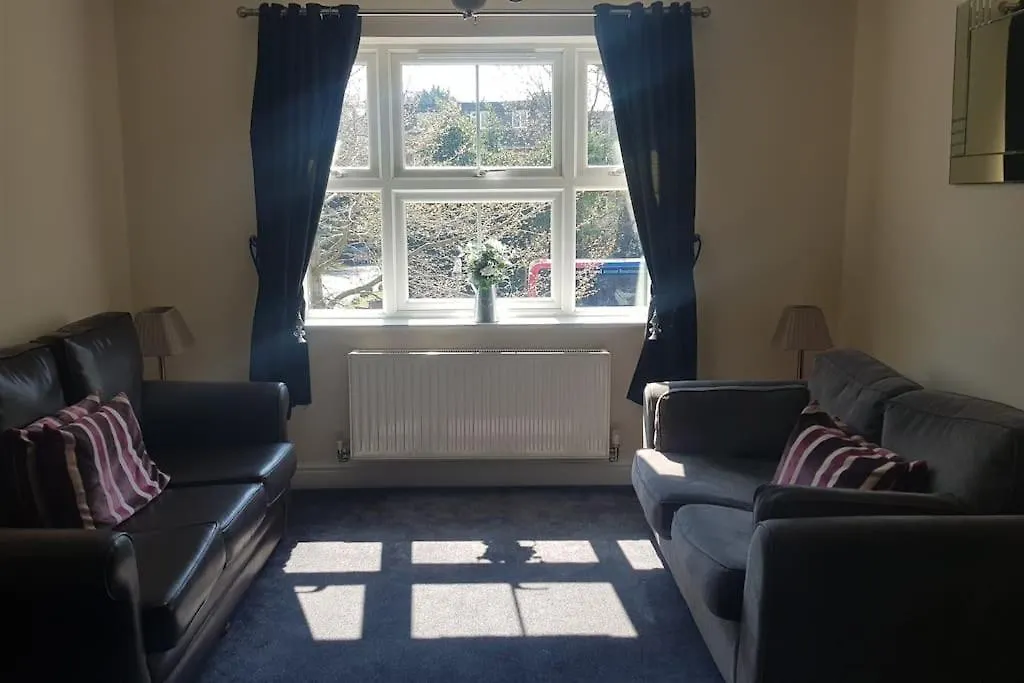 3 Bed Apartment Close To Bournemouth Beach United Kingdom